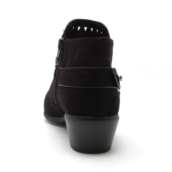 NIB Qupid Vegan Suede Stud Embellished Low Profile Ankle Boot - Picture 4 of 5